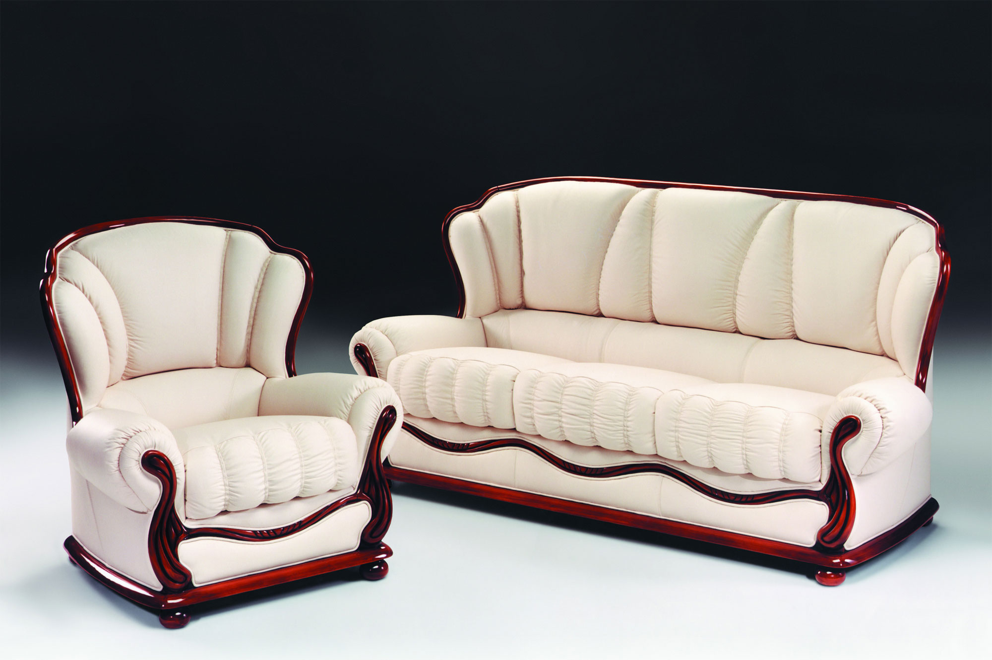 Мебель Калининградской фабрики диван и кресло